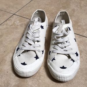 Universal thread star tennis